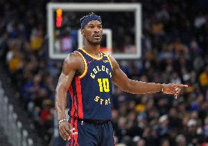 让我们荡起双桨巴特勒5中4拿下13分3板8助4断 正负值达+26